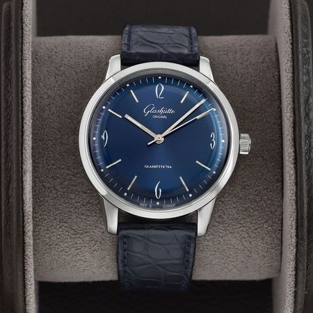 Pre-owned Glashutte Original Senator Sixties 39mm 1-39-52-06-02-04