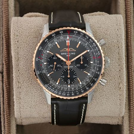 Pre-owned Breitling LIMITED Navitimer B01 Chronograph 43mm UB01384A1B1P1