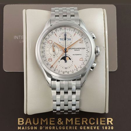 Pre-owned Baume & Mercier Clifton Chronograph Complete Calendar 43mm 10279