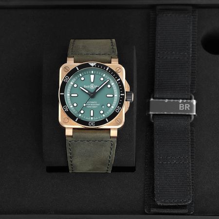 Pre-owned Bell & Ross BR03-92 Diver Black & Green Bronze 42mm BR0392-D-LT-BR/SRB