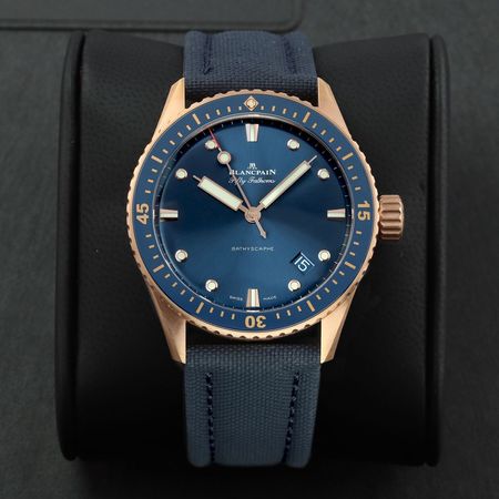 Pre-owned Blancpain Fifty Fathoms Bathyscaphe Automatic 43mm 5000-36S40-O52A