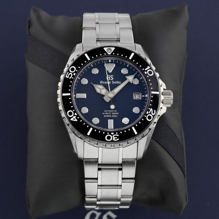 Pre-owned Grand Seiko Sport Diver 200m Hi-Beat 36000 43.8mm SBGH289